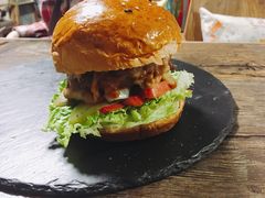 -HIGH FIVE哈福手工汉堡(桂林路店)