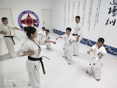 -极真空手道疾风道场(虹口凉城店)