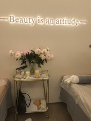 -萱娅美颜美体中心