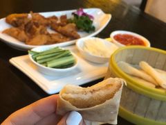 招牌脆皮蒜香肉配饼-拾溪餐厅·包厢(杭州千禧度假酒店)