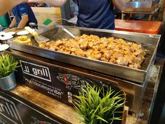 -席娜卡琳火车铁道夜市