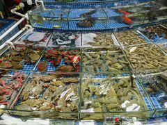 -霞涌市场海鲜摆卖区