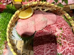 -山川小町·极番烧肉(新地假日广场店)