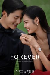 -现代经典婚纱摄影