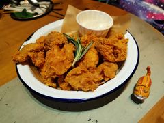 无骨炸鸡配蛋黄酱-MIKAKU(万达广场上海宝山店)