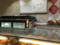 -白玉兰食品(汇联商厦店)