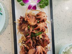 -巧克力渔家.小船海鲜胶东菜(万平口店)
