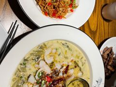 -爱碗亭·鲜炒湖南菜(壹城中心店)