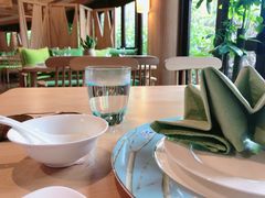 靠窗位-青城山六善酒店·紫氣園中餐厅