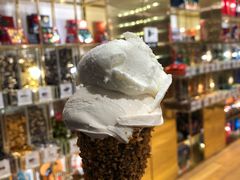 -VENCHI 闻绮(上海佛罗伦萨小镇店)