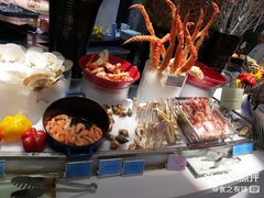 -亚洲国际大酒店·云顶阁旋转自助餐厅