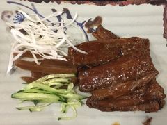 娄府酥骨带鱼-娄三少春饼·烤鸭(合生汇购物中心店)