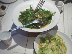 -阿瓦山寨·湘菜现炒·剁椒鱼头王(咸阳总店)