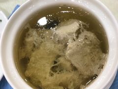 养生炖汤-岭南汇海鲜酒家·粤菜·手工茶点(蛇口店)