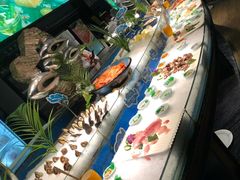 -云顶旋转自助景观餐厅