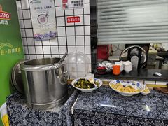 -八两八金·莱芜特色炒鸡(市南漳浦路店)