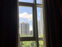 -蓝蔻酒店(深圳东站布吉万象汇店)