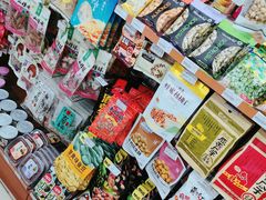 -全家便利店(莲花池东路店)