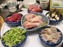 -得意咚瓜·顺德鱼生·冬瓜火锅(深圳首店)
