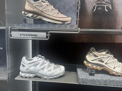 -SALOMON萨洛蒙(长沙国金街店)