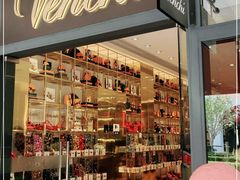 -VENCHI 闻绮(上海佛罗伦萨小镇店)