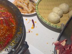-茅草房·河畔园林火锅