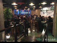 大堂-回忆以前铁锅炖鱼村(一部六号街店)