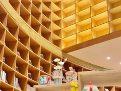 -新华文创·光的空间