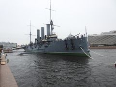 -阿芙乐尔号巡洋舰