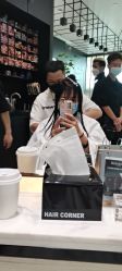-HAIR CORNER