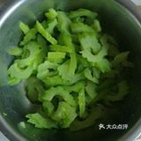 月亮姐姐学做菜之苦瓜炒蛋