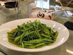 清炒茼蒿-艳阳度假酒店·餐厅