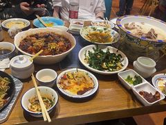 -蒙亨·手把肉·蒙古包文化主题餐厅(乌兰察布天恒广场店)
