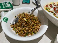 -绿草地·湘菜(7mall店)