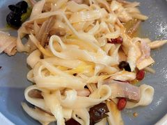 椒麻鸡配面-董小西的凉皮和椒麻鸡(三元桥店)