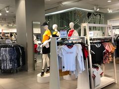 -H&M(鹏欣水游城店)
