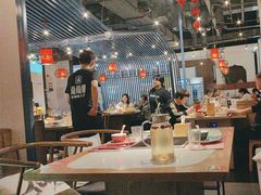 -尚尚仙·酸汤猪手·猪肚鸡火锅(华联万柳购物中心店)