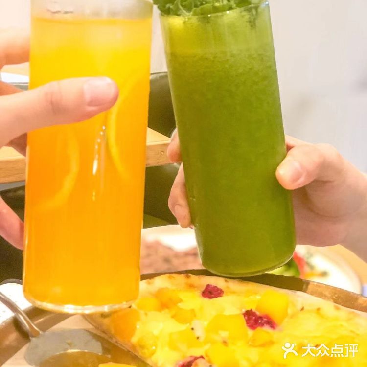 好久没来这家西餐厅一起吃西餐了！