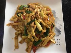 鲜笋炒肉片-自游人·美食一楼·地道徽菜(三十年名店)