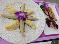 竹荪虾滑-墨脱石锅椰子鸡•海鲜糟粕醋(榆亚路店)
