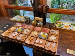 -银米·云南传统过桥米线(双廊黑金冠店)