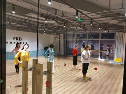 点击看大图 -防空洞舞蹈·瑜伽