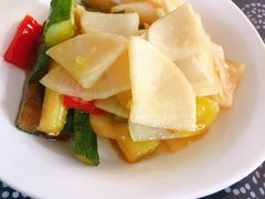 -八两八金·莱芜特色炒鸡(市南漳浦路店)