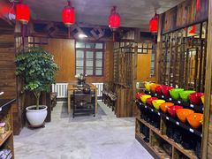 -果松木炭酸菜铜火锅·外婆参鸡汤