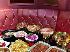 -依呀呀ktv烧烤小串(中山西路店)