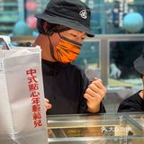 为啥这家糕点店最近的风席卷深圳❓虎头局只要打卡就送大包饼干❗️