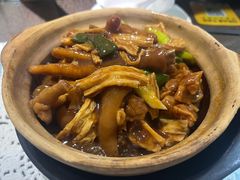 猪手焖凤爪-熠盛粤味·顺德桑拿鸡(永康路店)