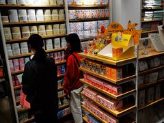 -名创优品(江南新地店)