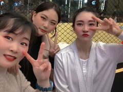-爱蹦iBOON蹦床运动馆(江汉店)