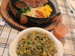 -菲滋意式餐厅(富阳东方茂店)